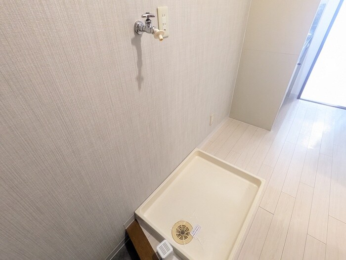 物件内観写真14　(洗濯機置場)