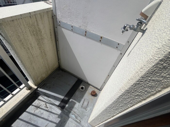 物件内観写真18　(洗濯機置場)