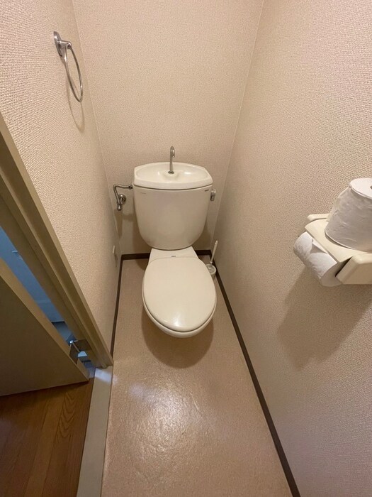 物件内観写真15　(トイレ)