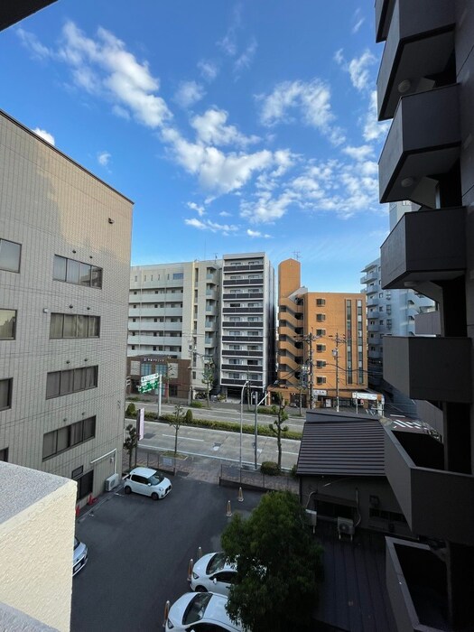 物件内観写真22　(室内からの展望)