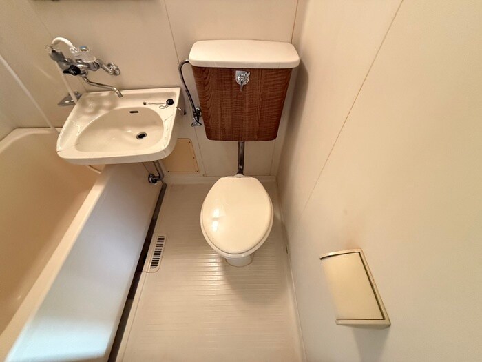 物件内観写真13　(トイレ)