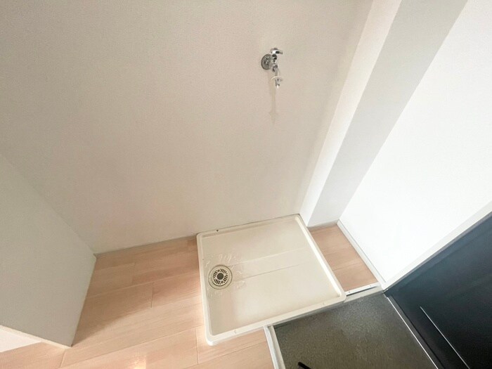 物件内観写真16　(洗濯機置場)