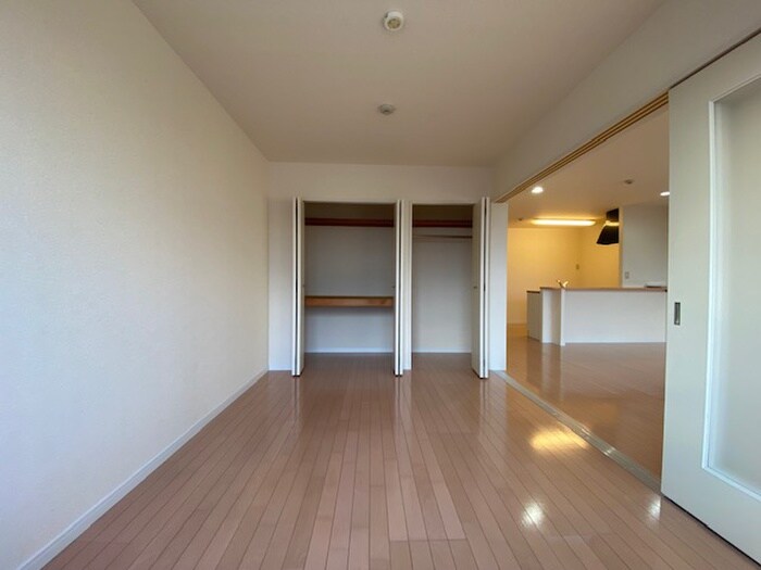 物件内観写真11　(居室)