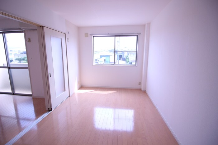 物件内観写真18　(居室)