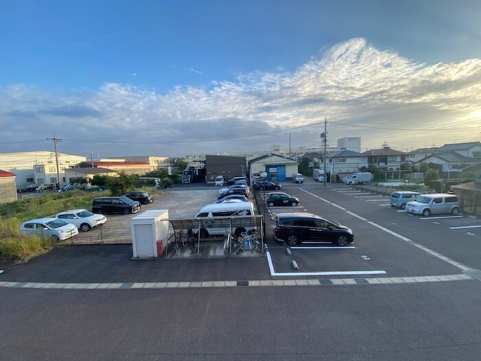 物件内観写真20　(室内からの展望)