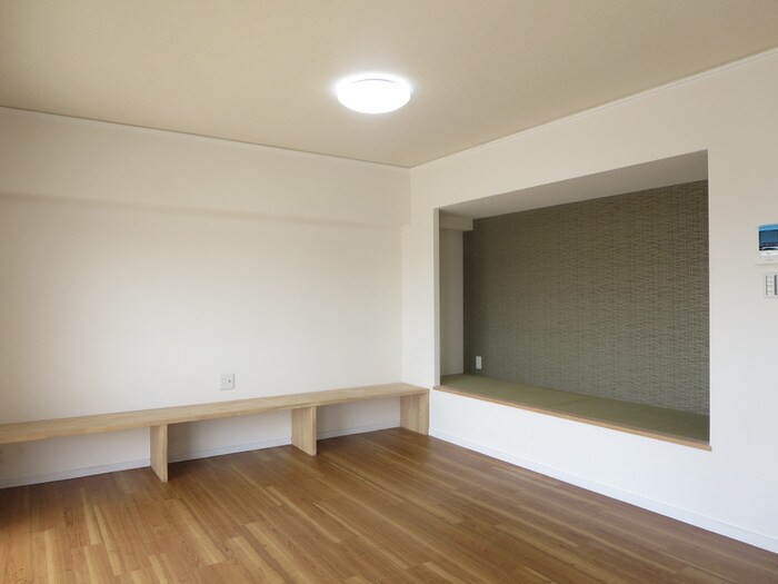 物件内観写真10　(居室)