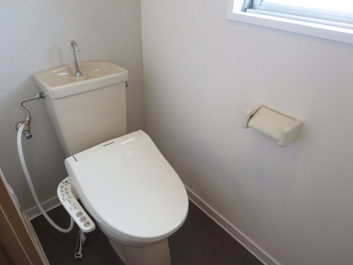 物件内観写真15　(トイレ)