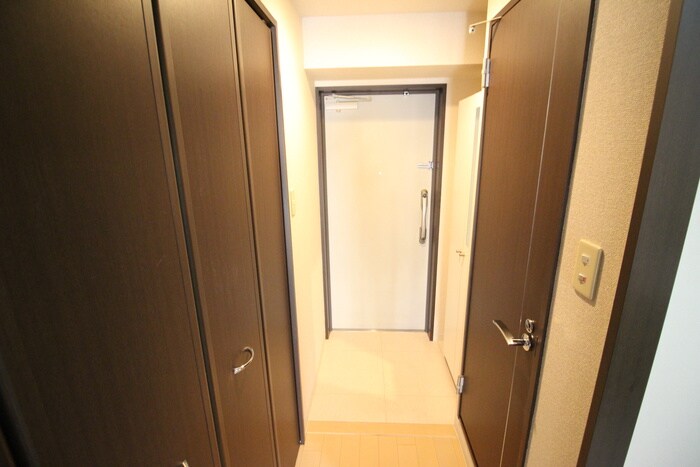 物件内観写真14　(玄関)
