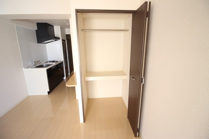 物件内観写真21　(収納)