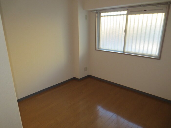 物件内観写真5　(居室)