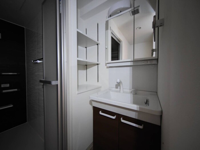 物件内観写真12　(洗面)