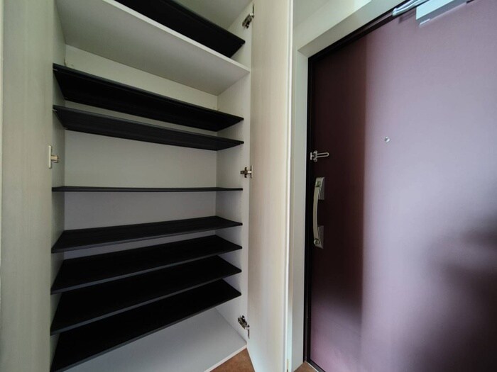 物件内観写真17　(靴箱)