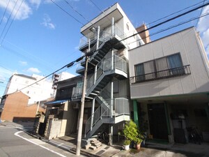 コ－ポ市川外観写真