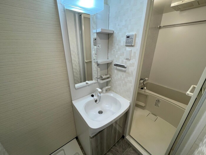 物件内観写真11　(洗面)