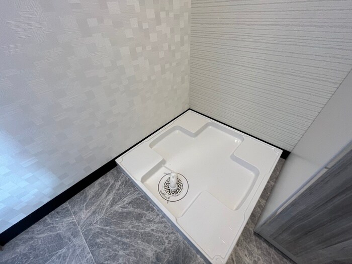 物件内観写真12　(洗濯機置場)