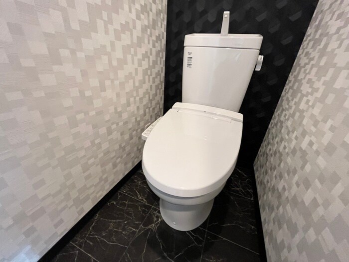 物件内観写真14　(トイレ)
