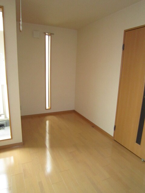 物件内観写真13　(居室)