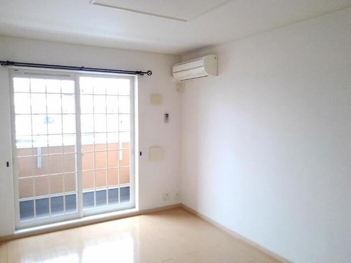 物件内観写真6　(居室)