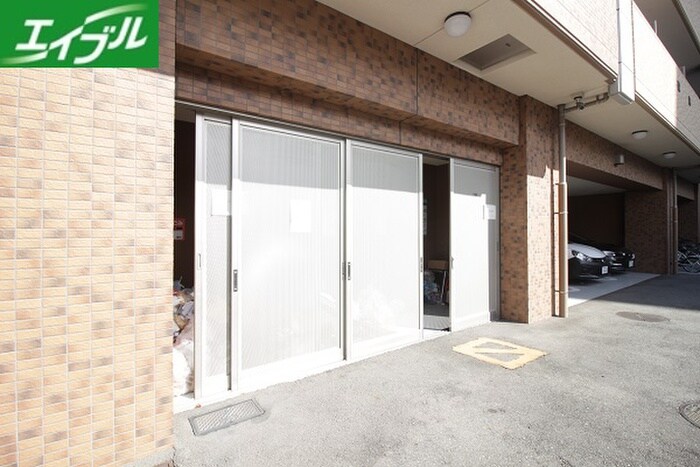 物件外観写真4　(建物設備)