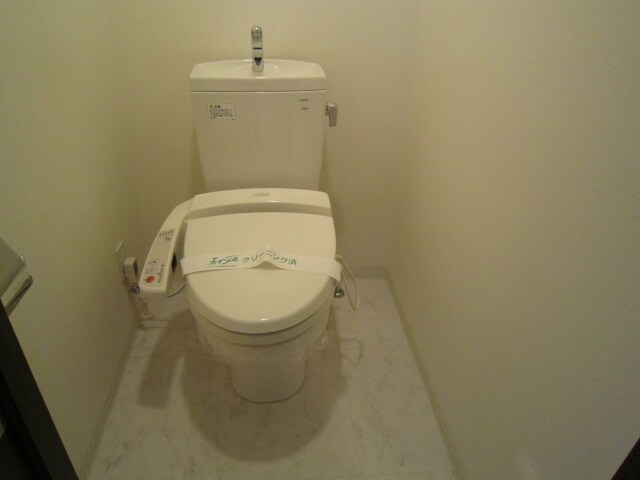 物件内観写真10　(トイレ)