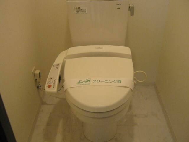 物件内観写真14　(トイレ)