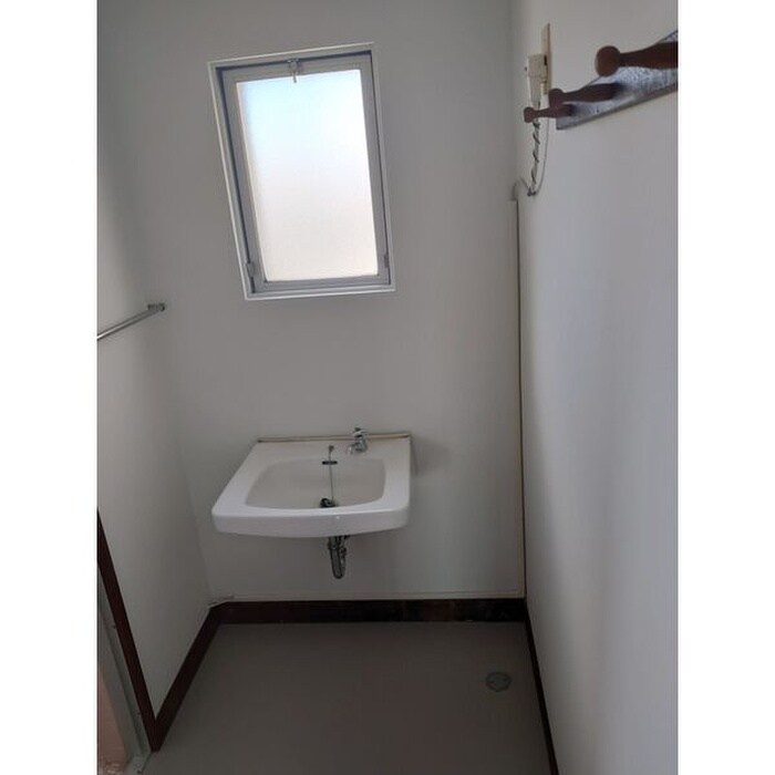 物件内観写真12　(洗面)