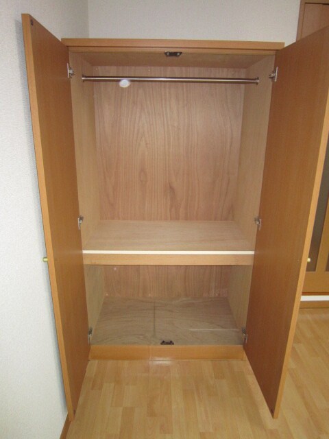 物件内観写真11　(収納)