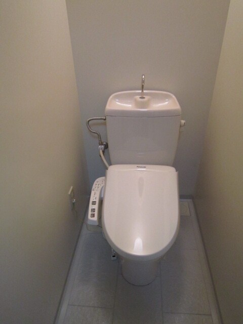 物件内観写真12　(トイレ)