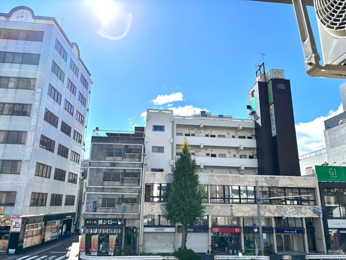 物件内観写真17　(室内からの展望)