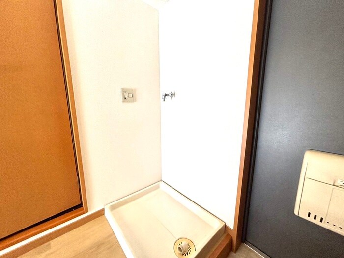 物件内観写真21　(洗濯機置場)