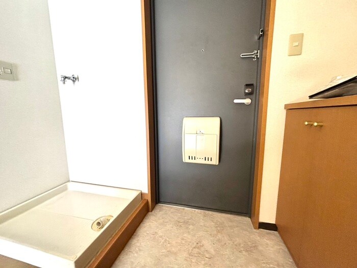 物件内観写真22　(玄関)