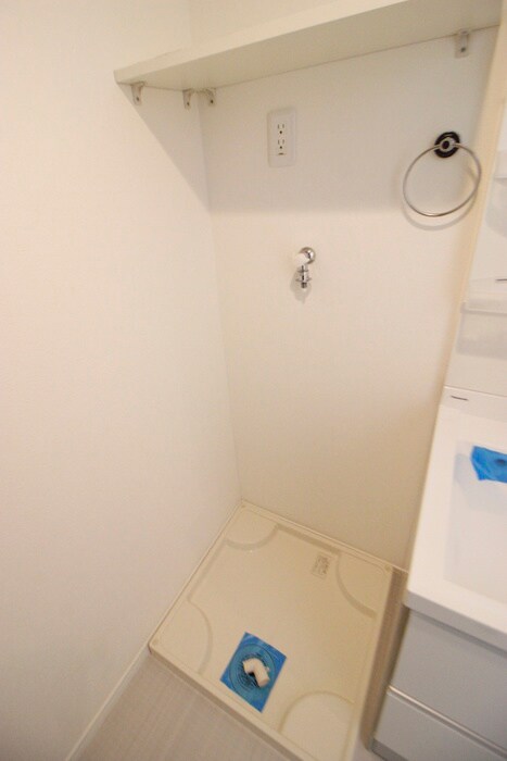 物件内観写真17　(洗濯機置場)