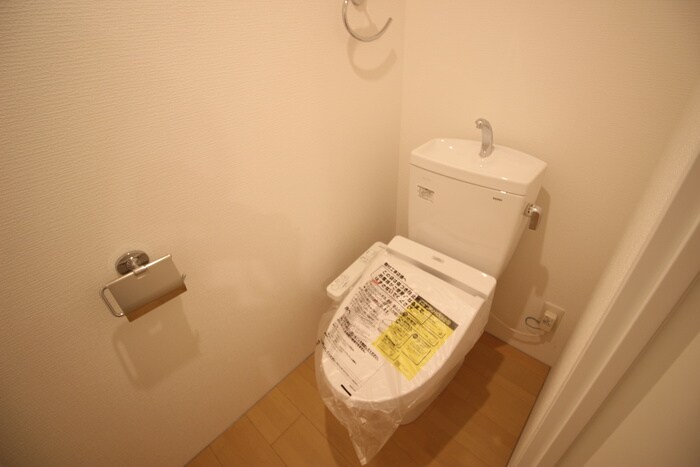 物件内観写真16　(トイレ)