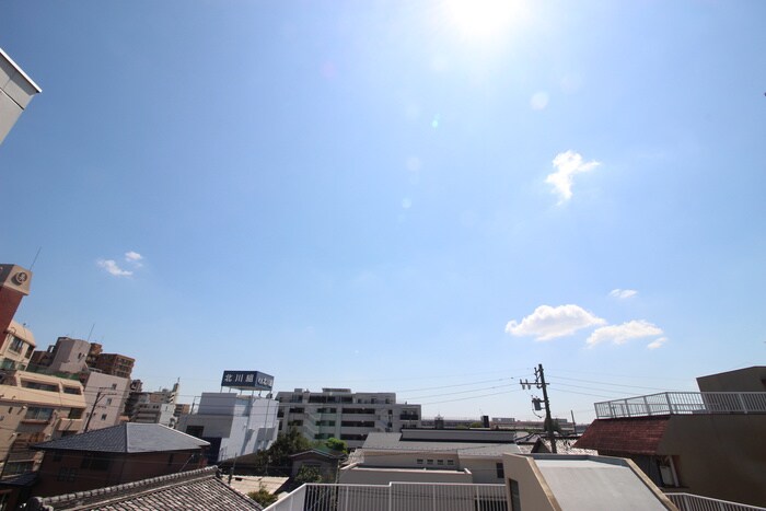 物件内観写真17　(室内からの展望)