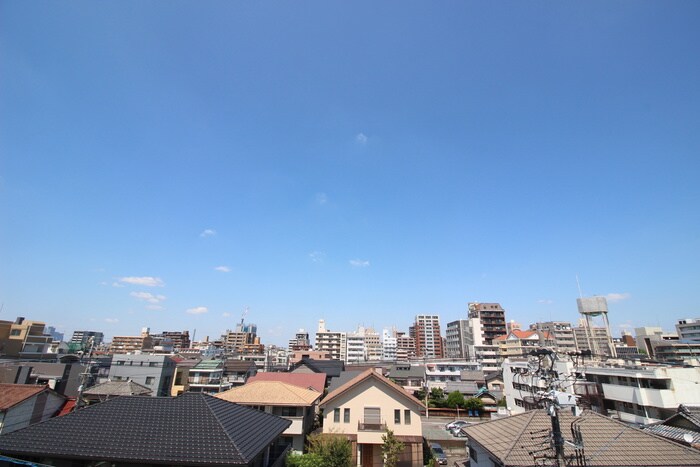 物件内観写真18　(室内からの展望)