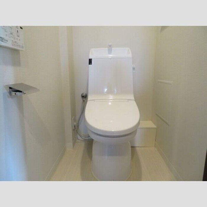 物件内観写真11　(トイレ)