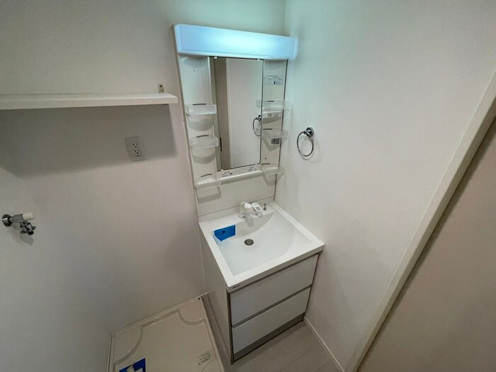 物件内観写真11　(洗面)