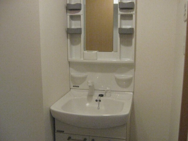 物件内観写真7　(洗面)