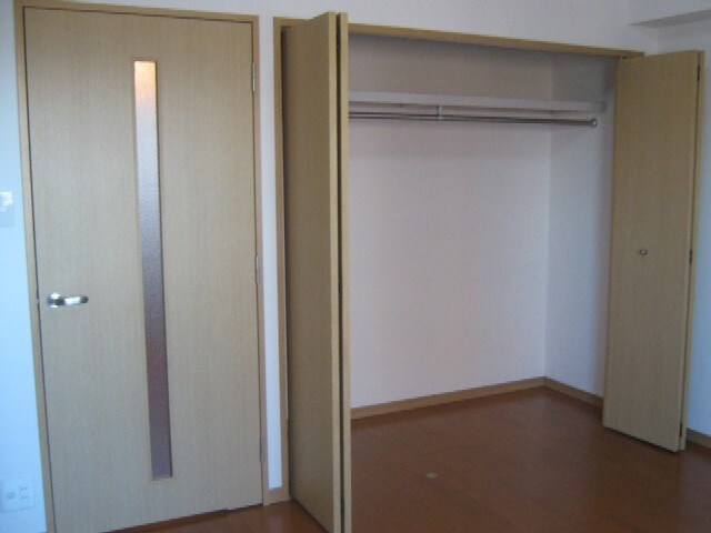 物件内観写真11　(収納)