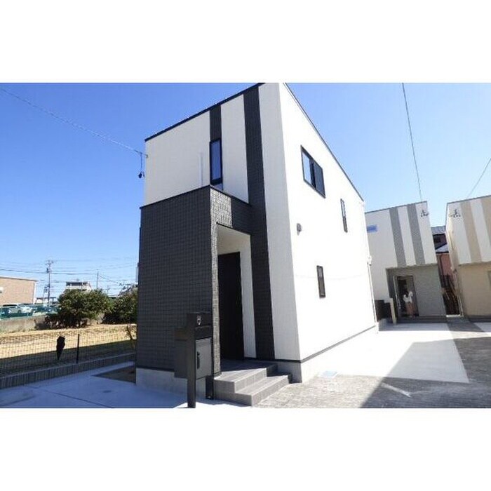 物件外観写真1　(建物設備)