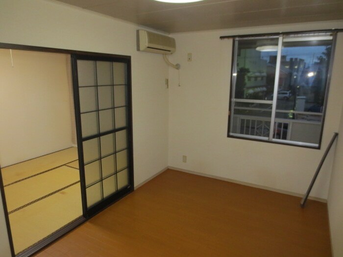 物件内観写真11　(居室)