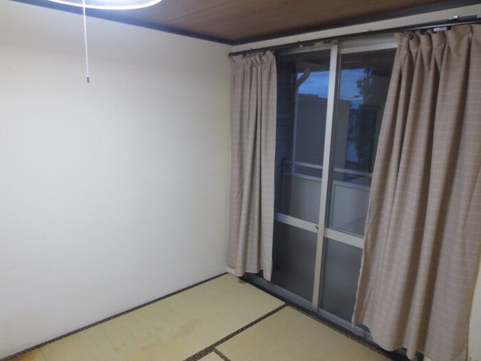 物件内観写真12　(居室)