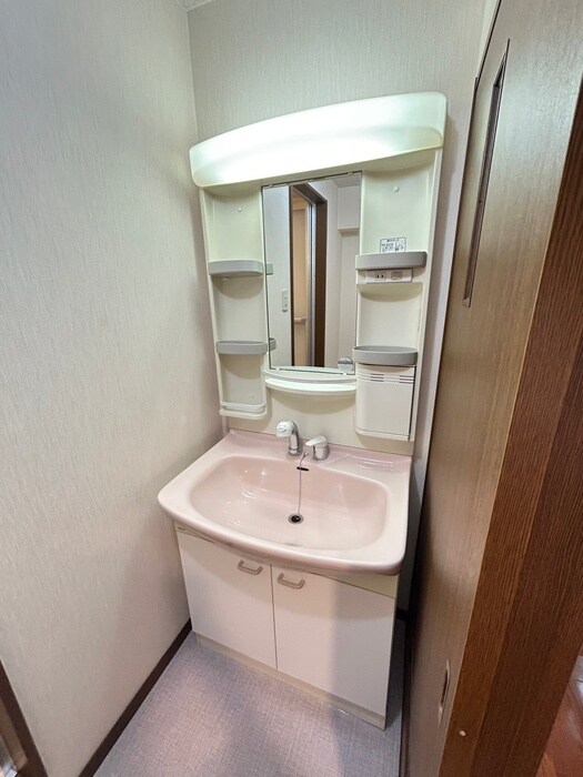 物件内観写真13　(洗面)