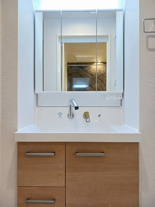 物件内観写真7　(洗面)