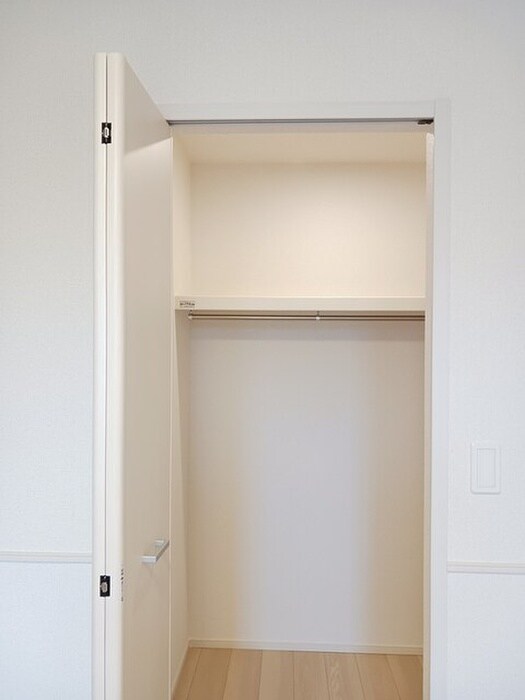 物件内観写真10　(収納)