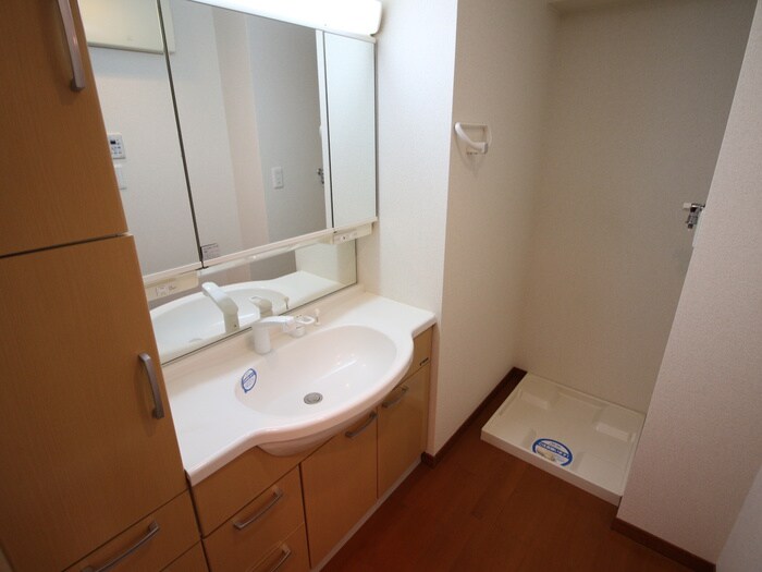 物件内観写真12　(洗面)