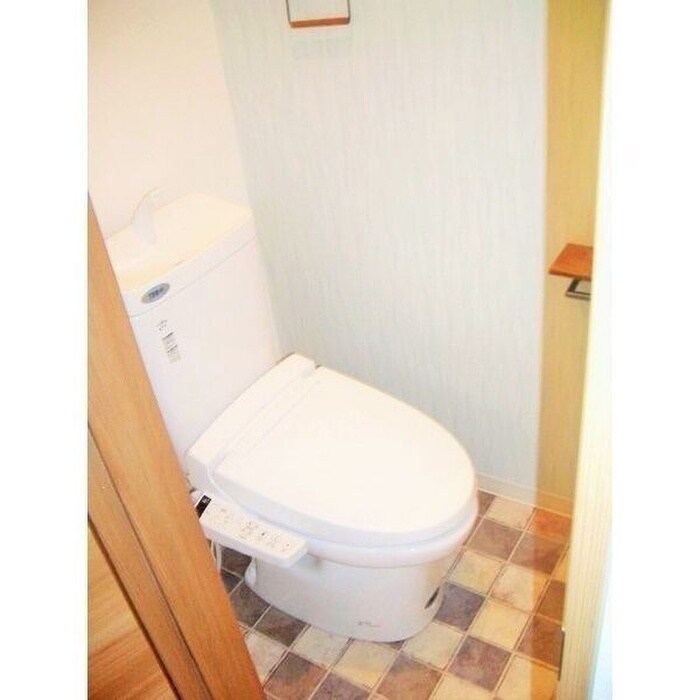 物件内観写真8　(トイレ)