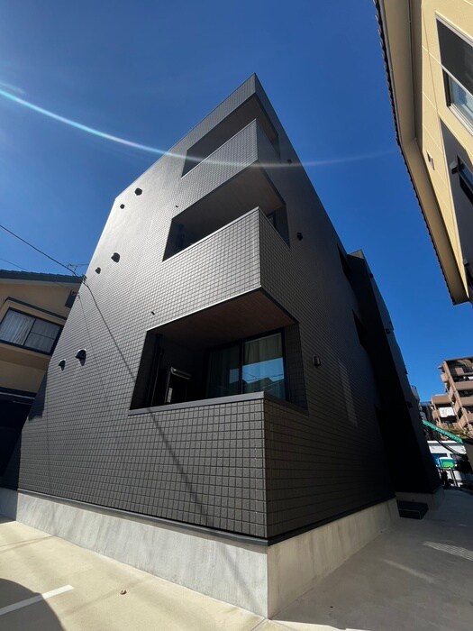 物件外観写真1　(外観写真)