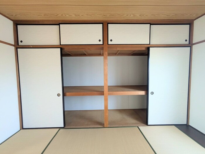 物件内観写真16　(収納)