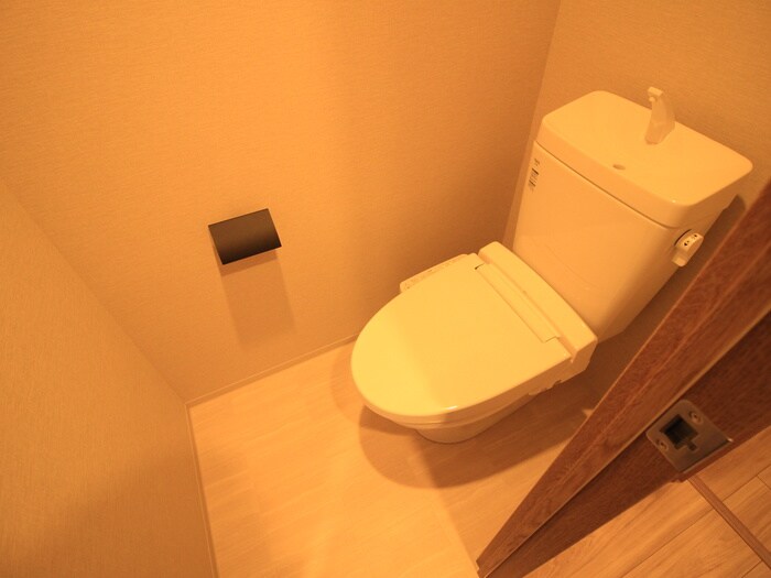 物件内観写真12　(トイレ)